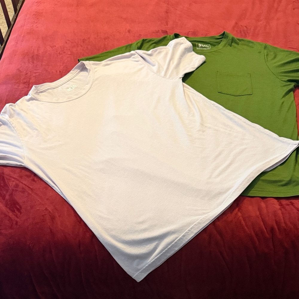 Mens Stio size L Green and White T-Shirt bundle
